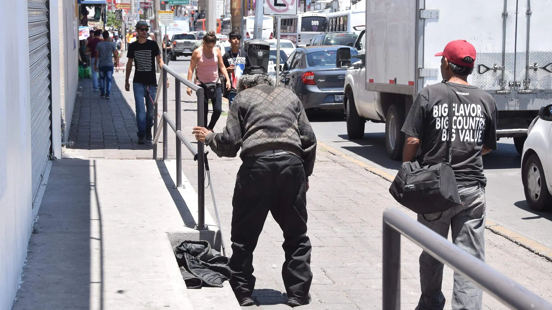 Indigentes en centro (8)